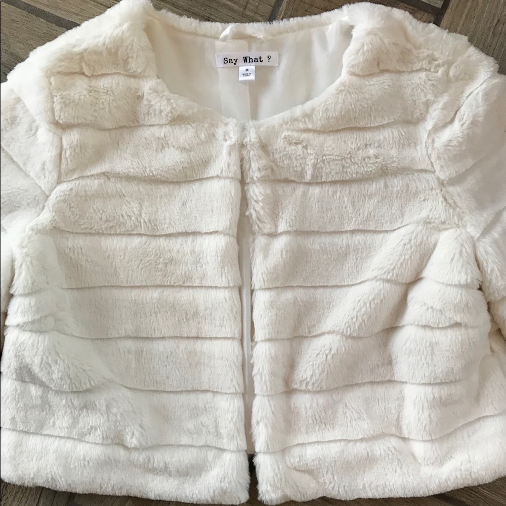 White mink faux fur shrug coat - Picture 2 of 8